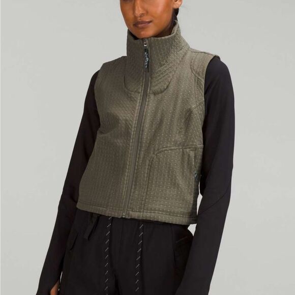 Lululemon Water-Repellent Fleece Hiking Vest - Picture 7 of 8